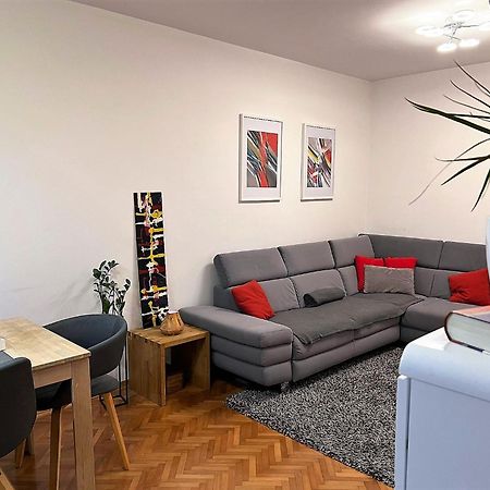 Mm Split Apartment - 5 Min By Car To The Beach & City Center - Free Public Parking Esterno foto