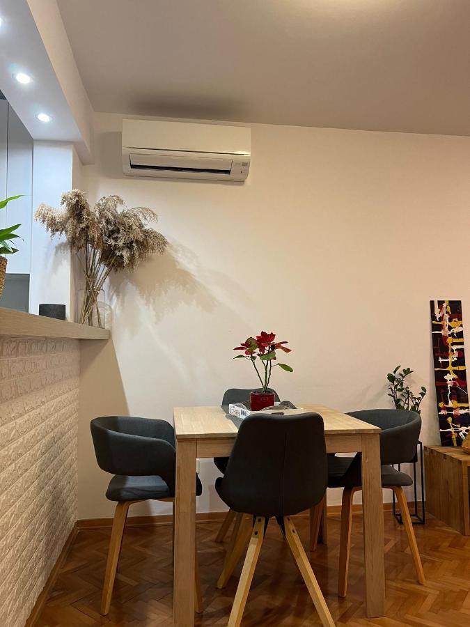 Mm Split Apartment - 5 Min By Car To The Beach & City Center - Free Public Parking Esterno foto