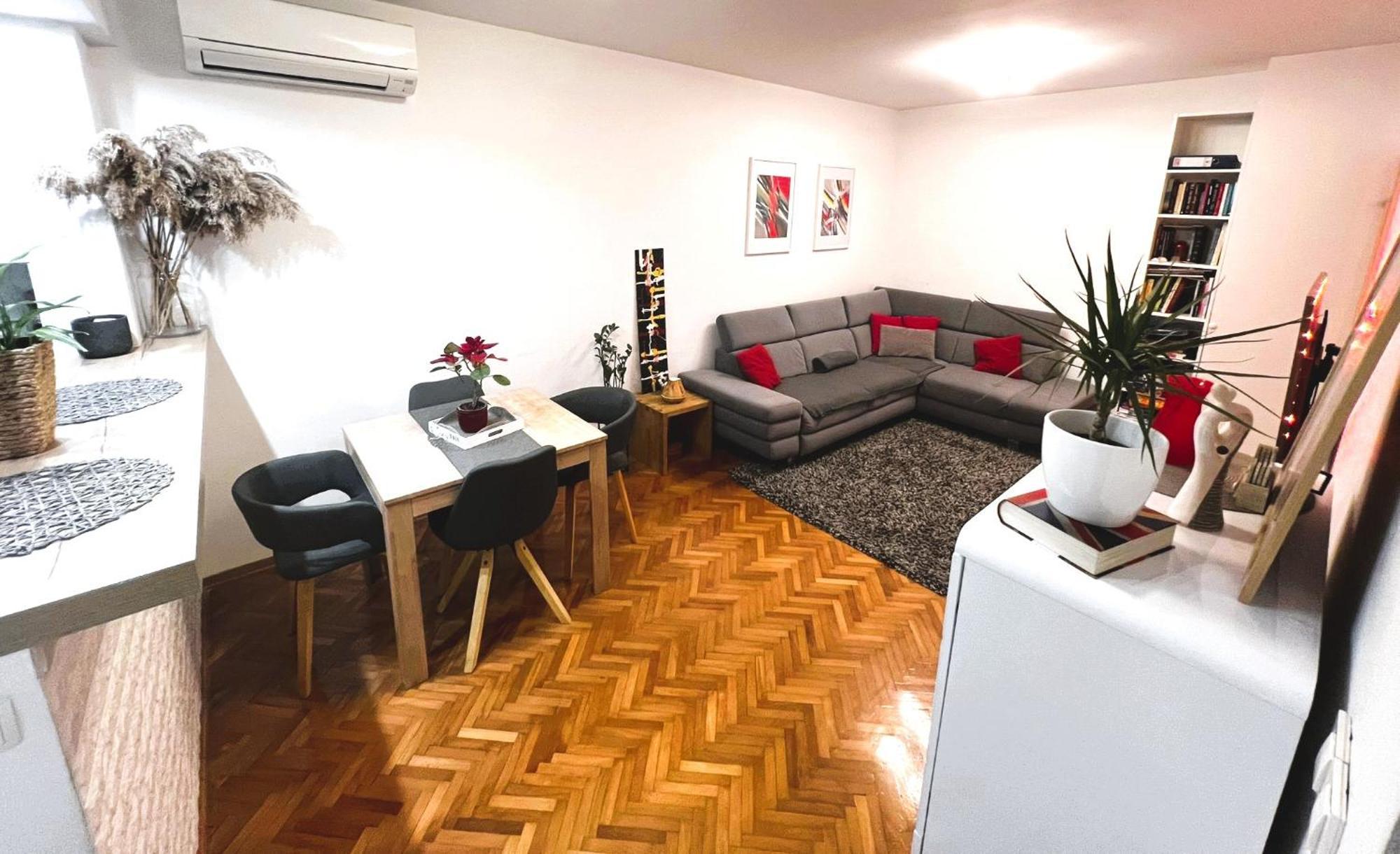 Mm Split Apartment - 5 Min By Car To The Beach & City Center - Free Public Parking Esterno foto