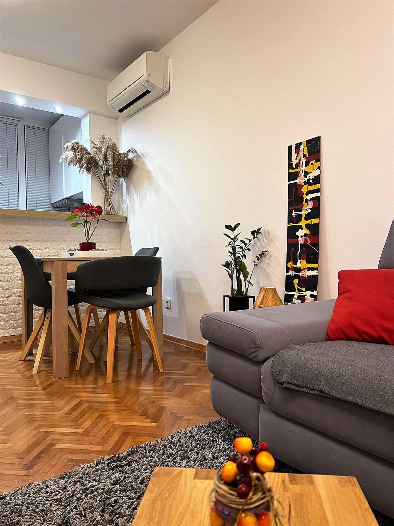 Mm Split Apartment - 5 Min By Car To The Beach & City Center - Free Public Parking Esterno foto
