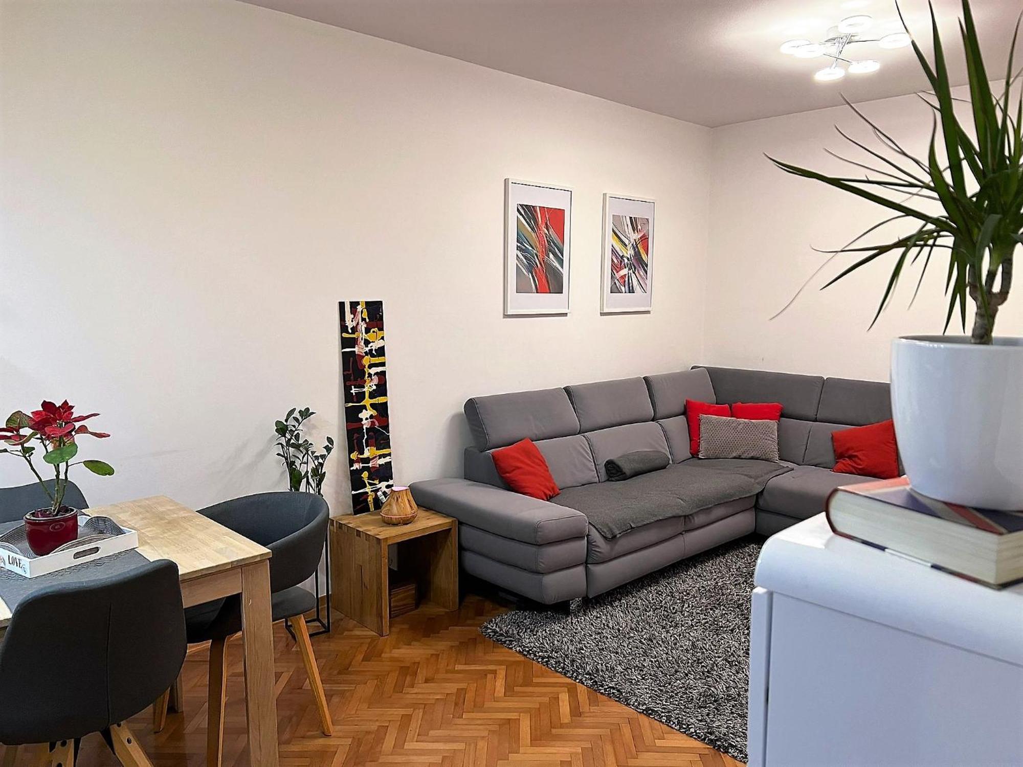 Mm Split Apartment - 5 Min By Car To The Beach & City Center - Free Public Parking Esterno foto